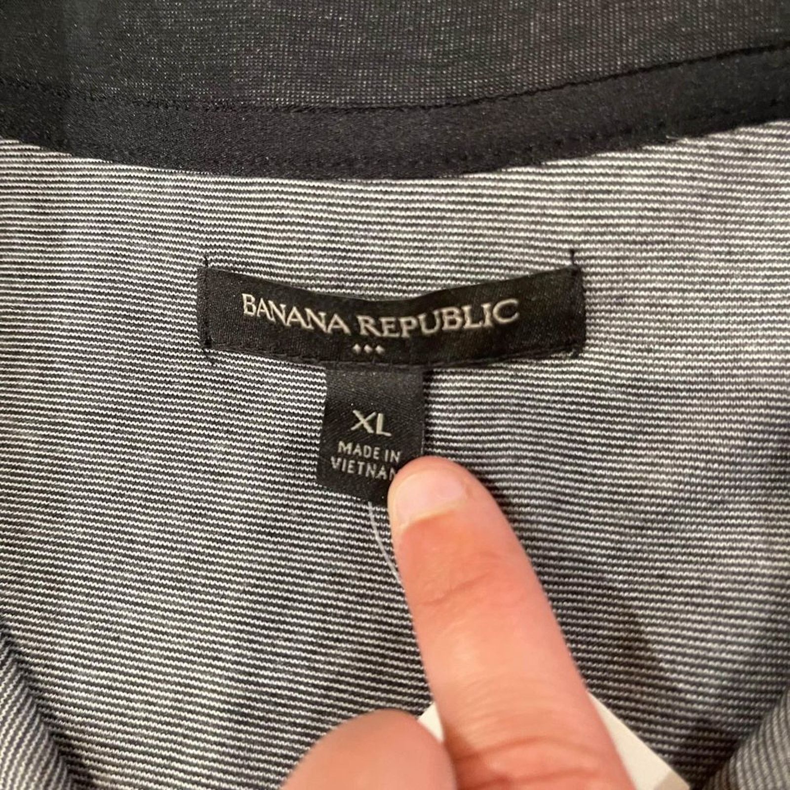 Banana Republic Banana Republic NWT Charcoal Gray Half Zip Sweater Mens XL Size US XL / EU 56 / 4 - 3 Thumbnail