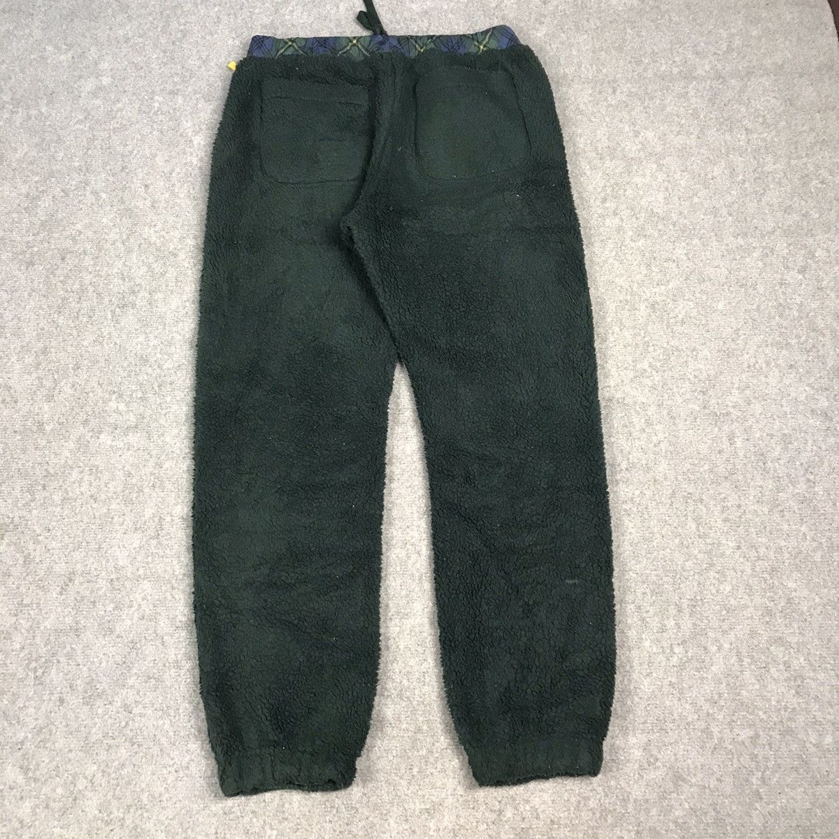 JW Anderson × Uniqlo J.W ANDERSON X UNIQLO GREEN FLEECE SHERPA SWEATPANTS Size US 32 / EU 48 - 6 Thumbnail