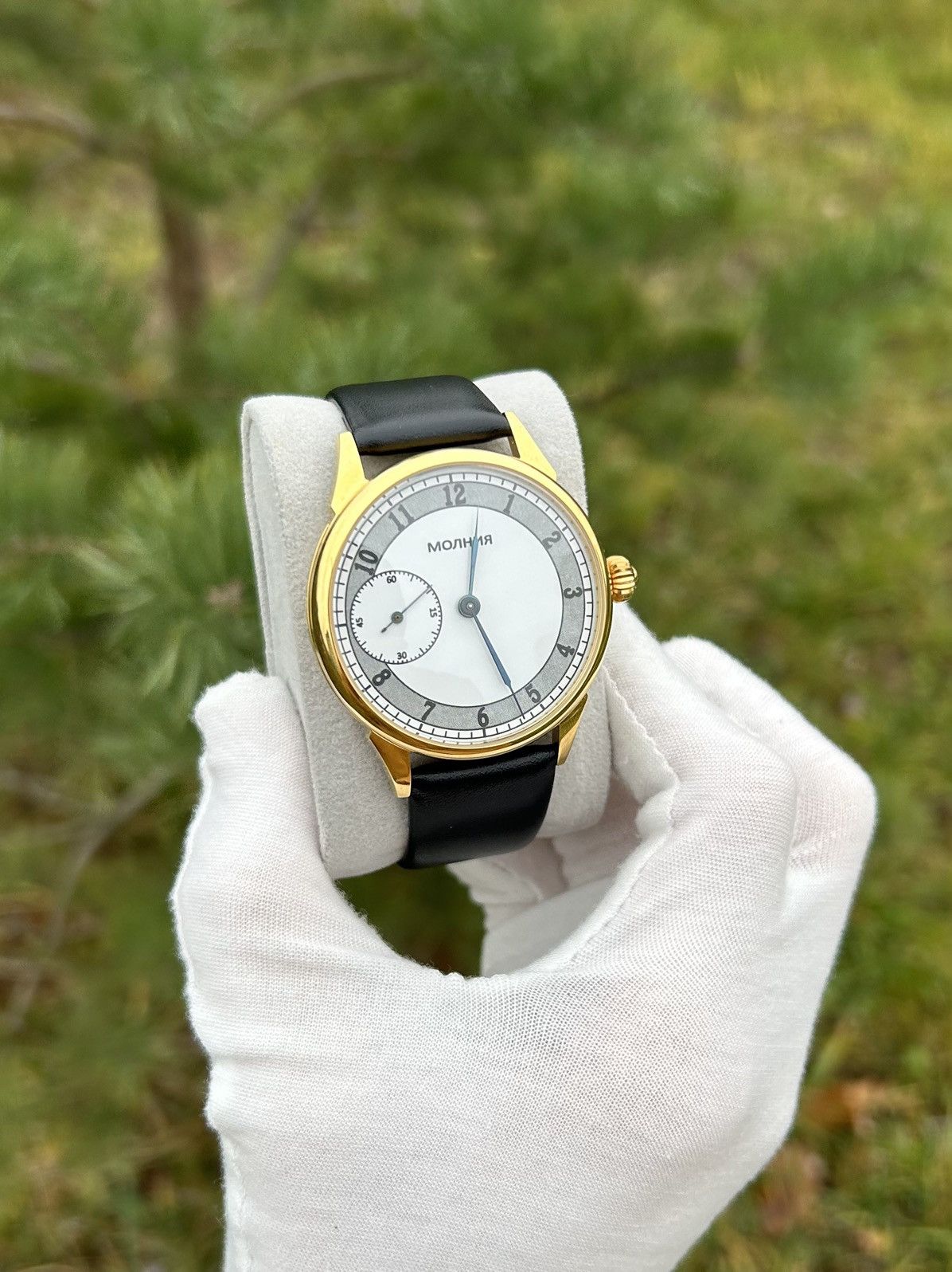 Vintage Vintage Watch Molnija Gold USSR Mechanical 1980s Size ONE SIZE - 3 Thumbnail