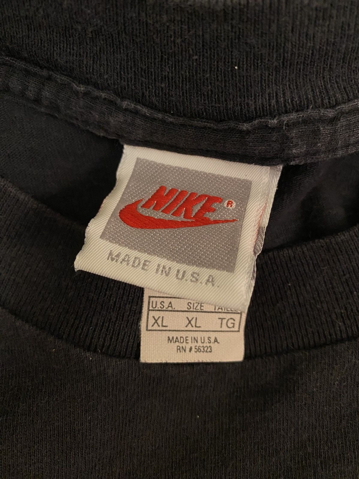 Other RARE 1993 Looney Tunes x MJ x Nike MADE IN USA Tee Size US XL / EU 56 / 4 - 9 Thumbnail