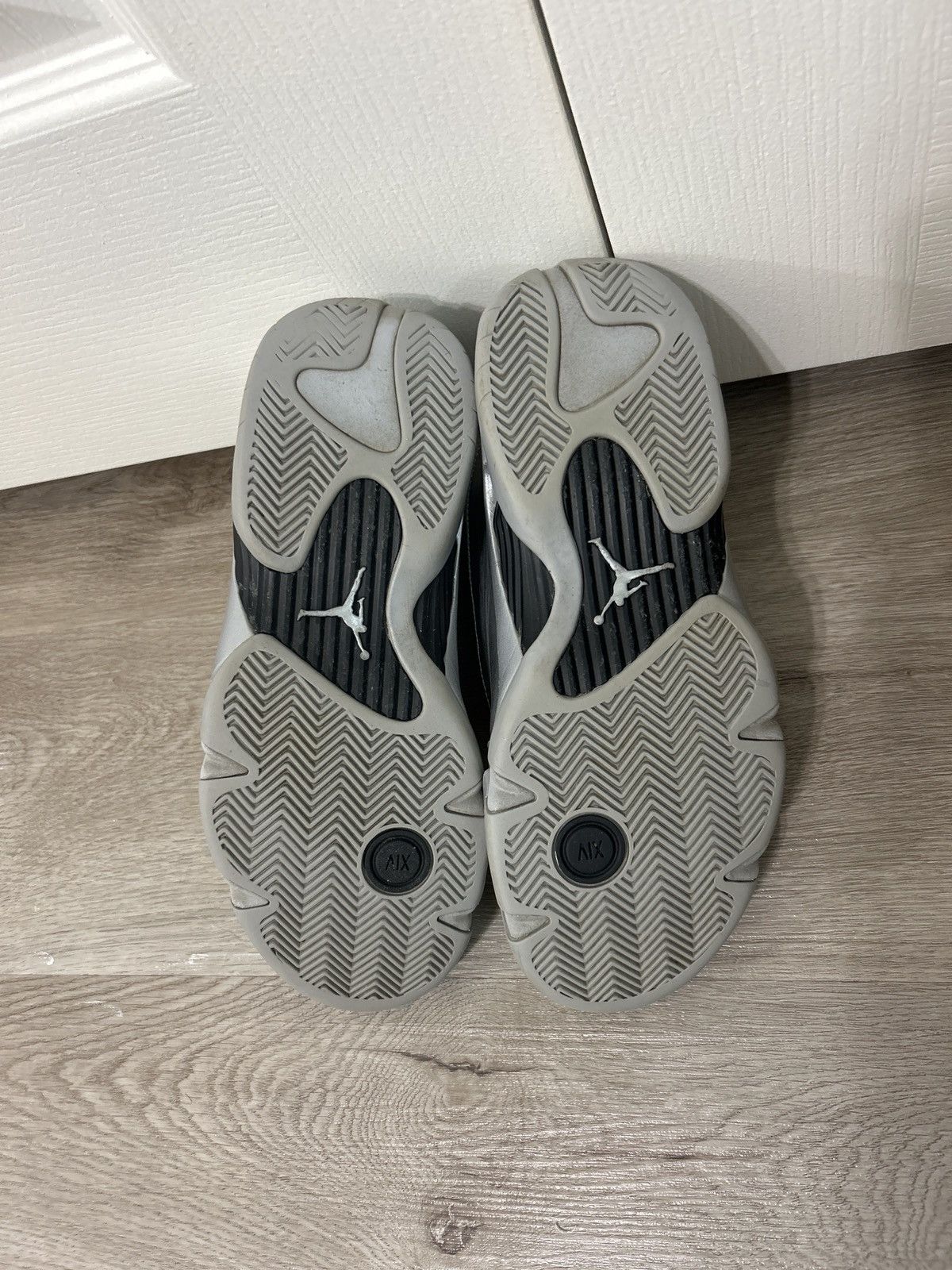 Jordan Brand × Nike Jordan 14 size 7.5 men/9.5 women Size US 7.5 / EU 40-41 - 5 Thumbnail