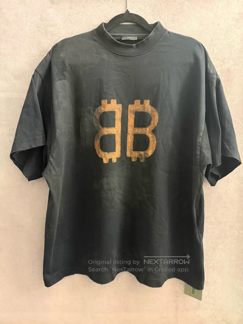 Balenciaga Balenciaga Solid Letter Printed Round Neck Short Sleeve T- Size US M / EU 48-50 / 2 - 1 Thumbnail