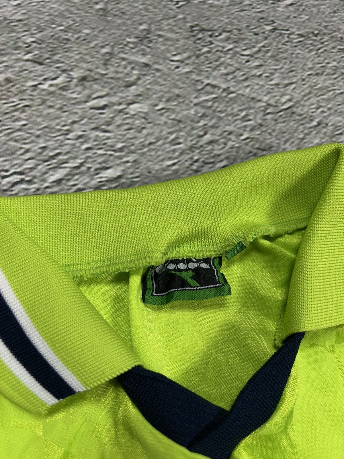 Diadora × Vintage Diadora vintage Jersey neon green 90s big logo Size US XL / EU 56 / 4 - 3 Thumbnail