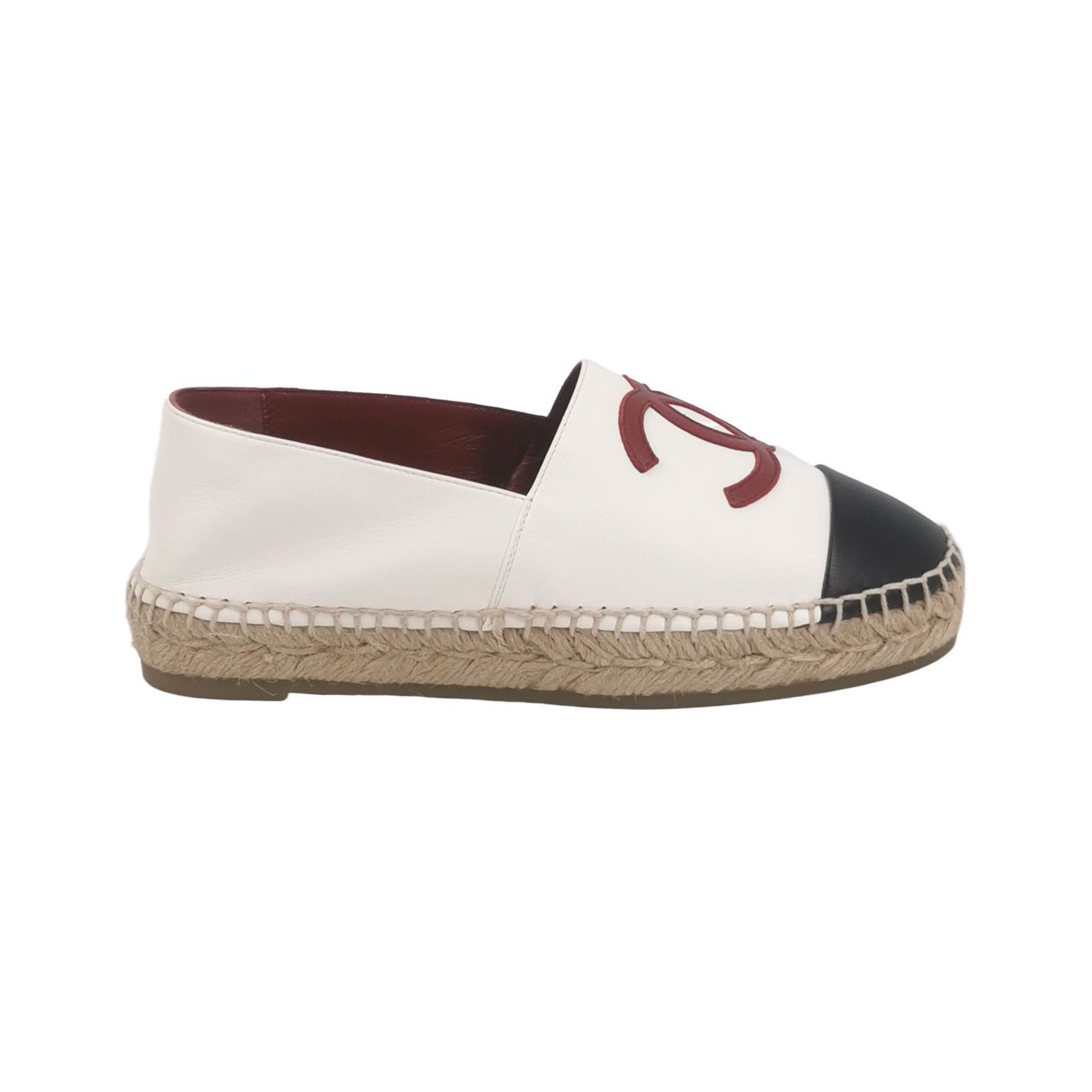 Chanel Chanel Women 6 Flats Size US 6 / IT 36 - 1 Thumbnail