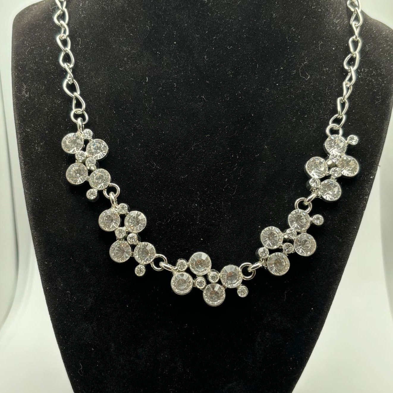 Other Stunning silver necklace with rhinestones Size ONE SIZE - 2 Thumbnail