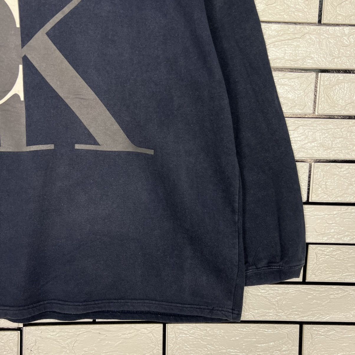 Calvin Klein CALVIN KLEIN Big Logo Crewneck Sweater Pullover #3940-C180 Size US M / EU 48-50 / 2 - 7 Thumbnail