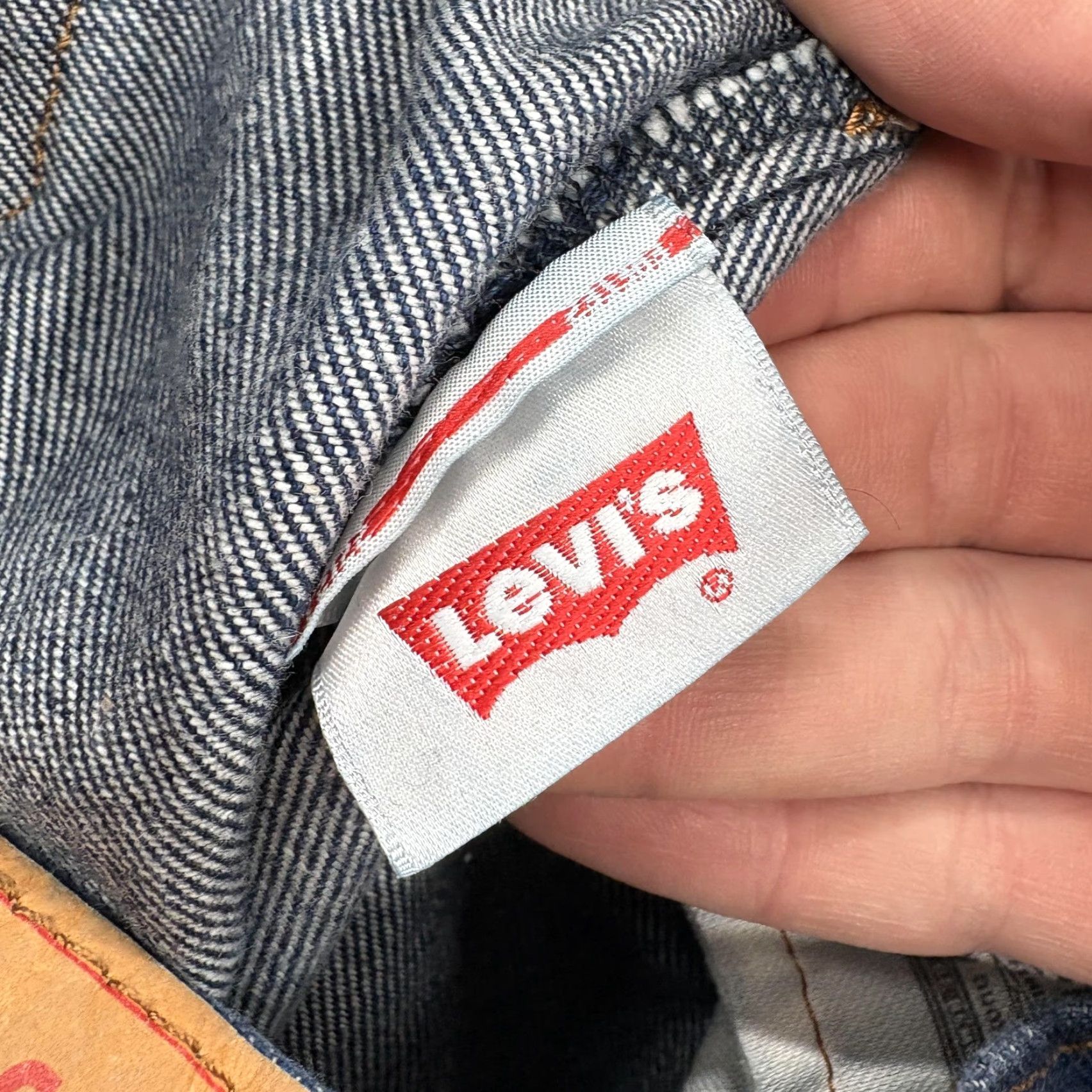 Levi's VINTAGE Levi's 501 Jeans Men 34x30 Blue Classic Straight Denim Button Fly 34x30 Mens Jeans Vintage Levi's 501 Blue Denim Straight Jeans Size US 34 / EU 50 - 4 Thumbnail