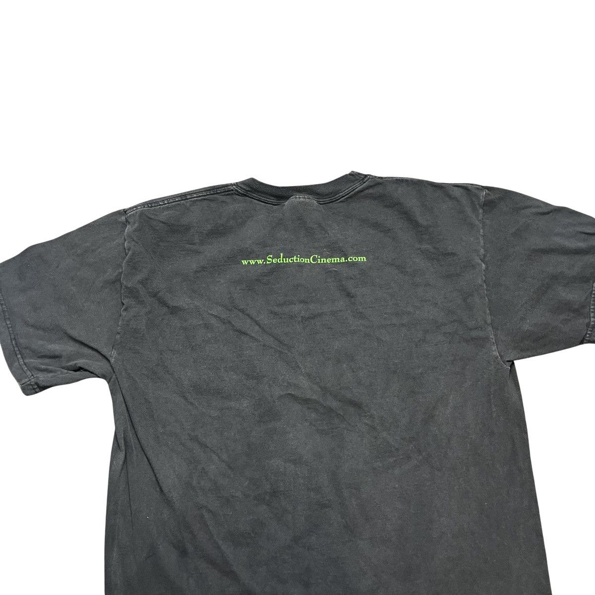 Vintage vintage seduction cinema porn tshirt Size US L / EU 52-54 / 3 - 3 Thumbnail