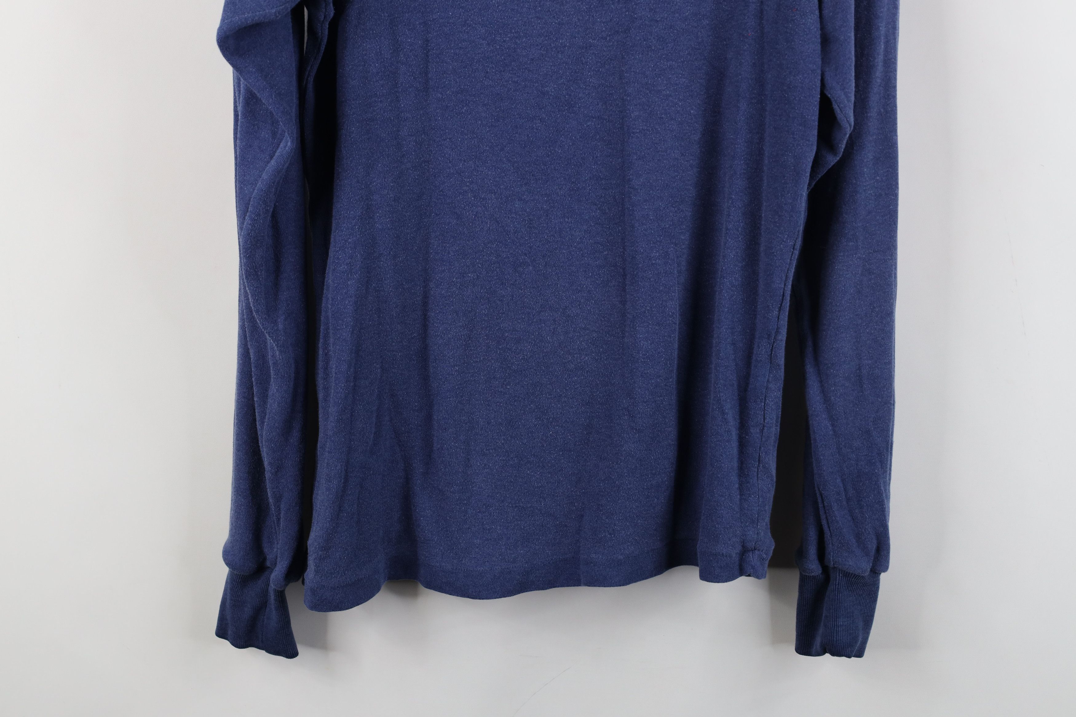 Vintage Vintage 90s University of Connecticut Turtleneck T-Shirt Size M / US 6-8 / IT 42-44 - 13 Thumbnail