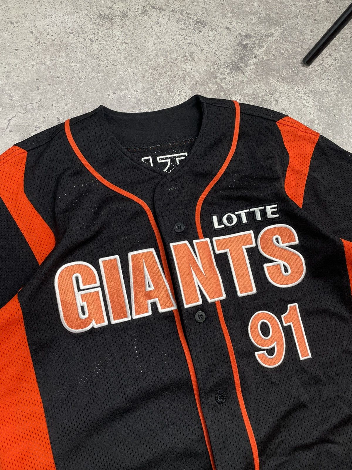 Japanese Brand × MLB Busan Pro Baseball Clup by Lotte Giants Baseball Jersey Size US L / EU 52-54 / 3 - 5 Thumbnail