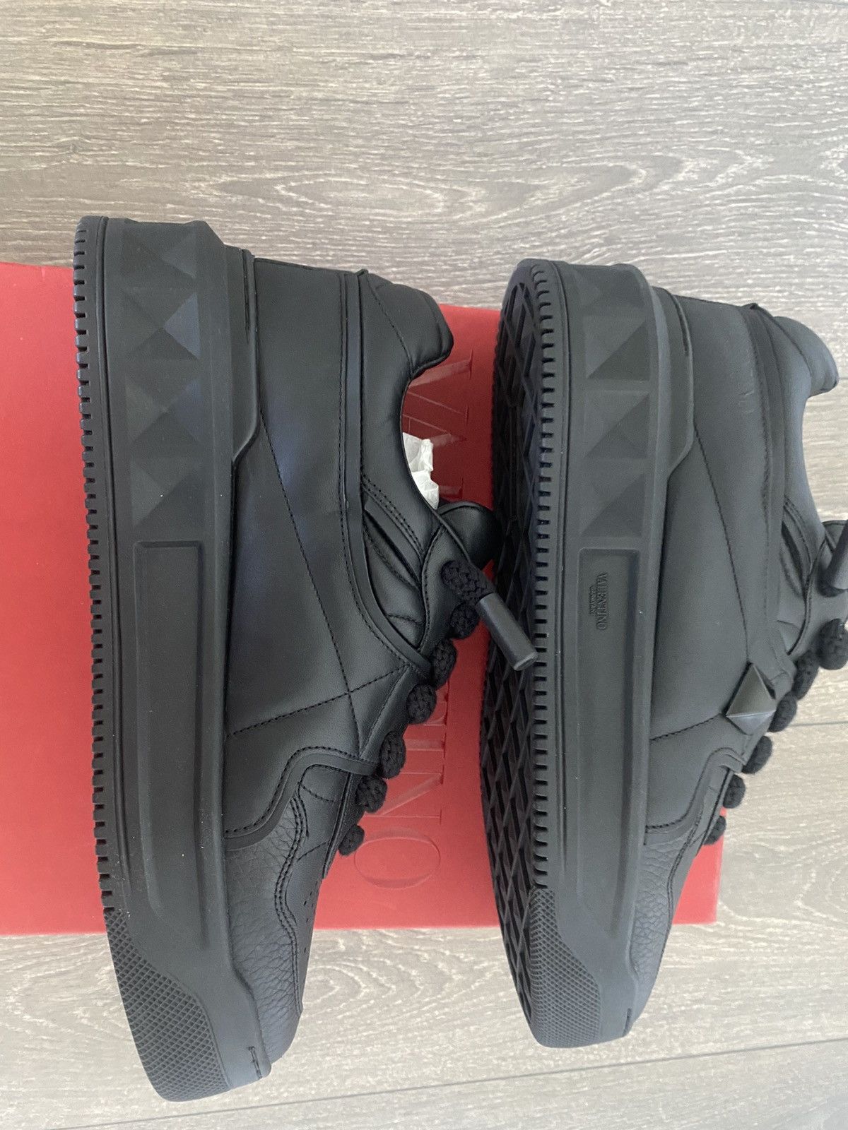 Valentino Valentino Garavani one stud XL Size US 10.5 / EU 43-44 - 4 Thumbnail