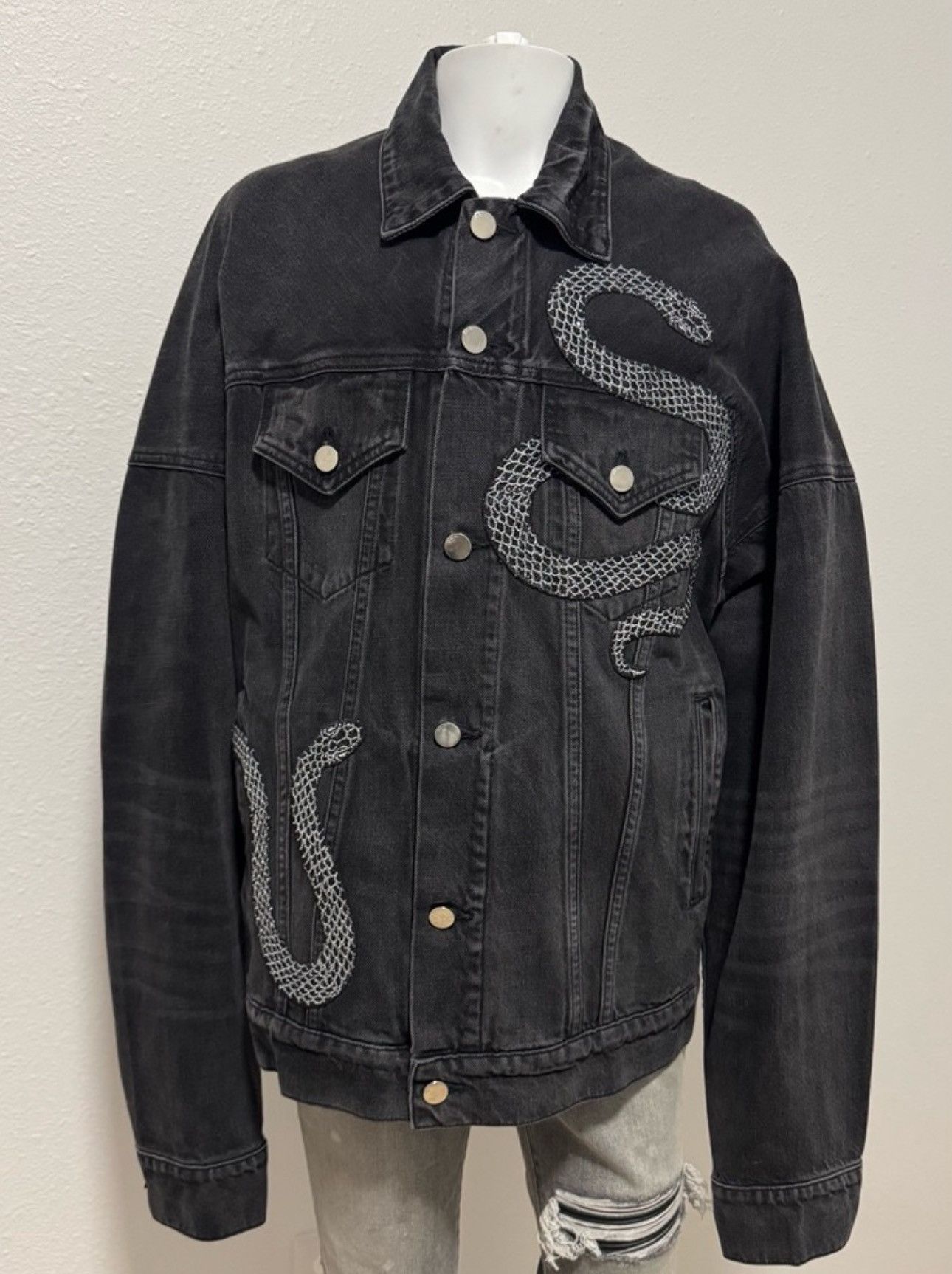 Amiri EUC Amiri Crystal Snake Denim Jacket Size US XL / EU 56 / 4 - 1 Thumbnail