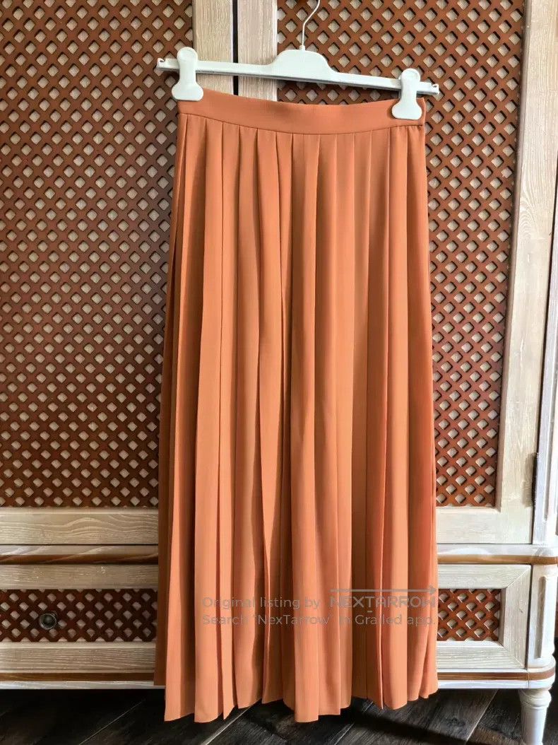 The Row The Row size 6 Pleated Skirt Size 26" / US 2 / IT 38 - 1 Thumbnail