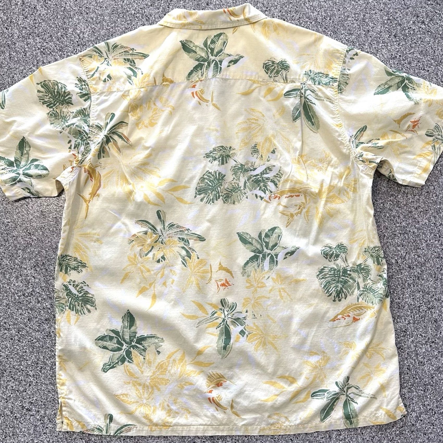 Vintage Columbia Hawaiian Shirt Mens XL Short Sleeve Button-Up Floral Yellow Outdoor Casual Size US XL / EU 56 / 4 - 6 Thumbnail