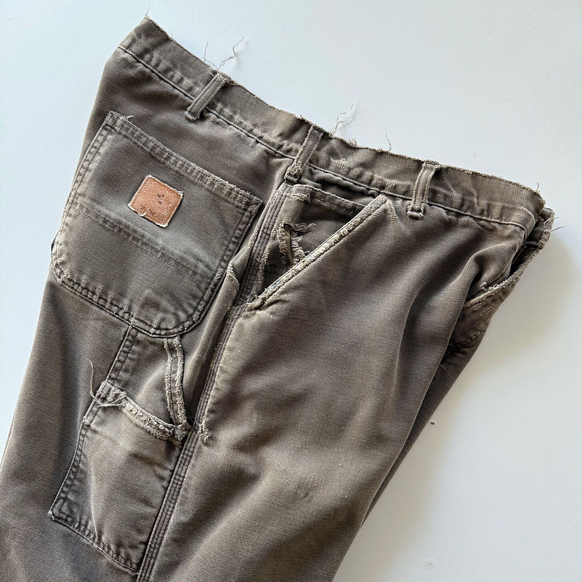Carhartt 1990s Carhartt Distressed Blanket Lined Cargo Pants Size US 34 / EU 50 - 9 Thumbnail