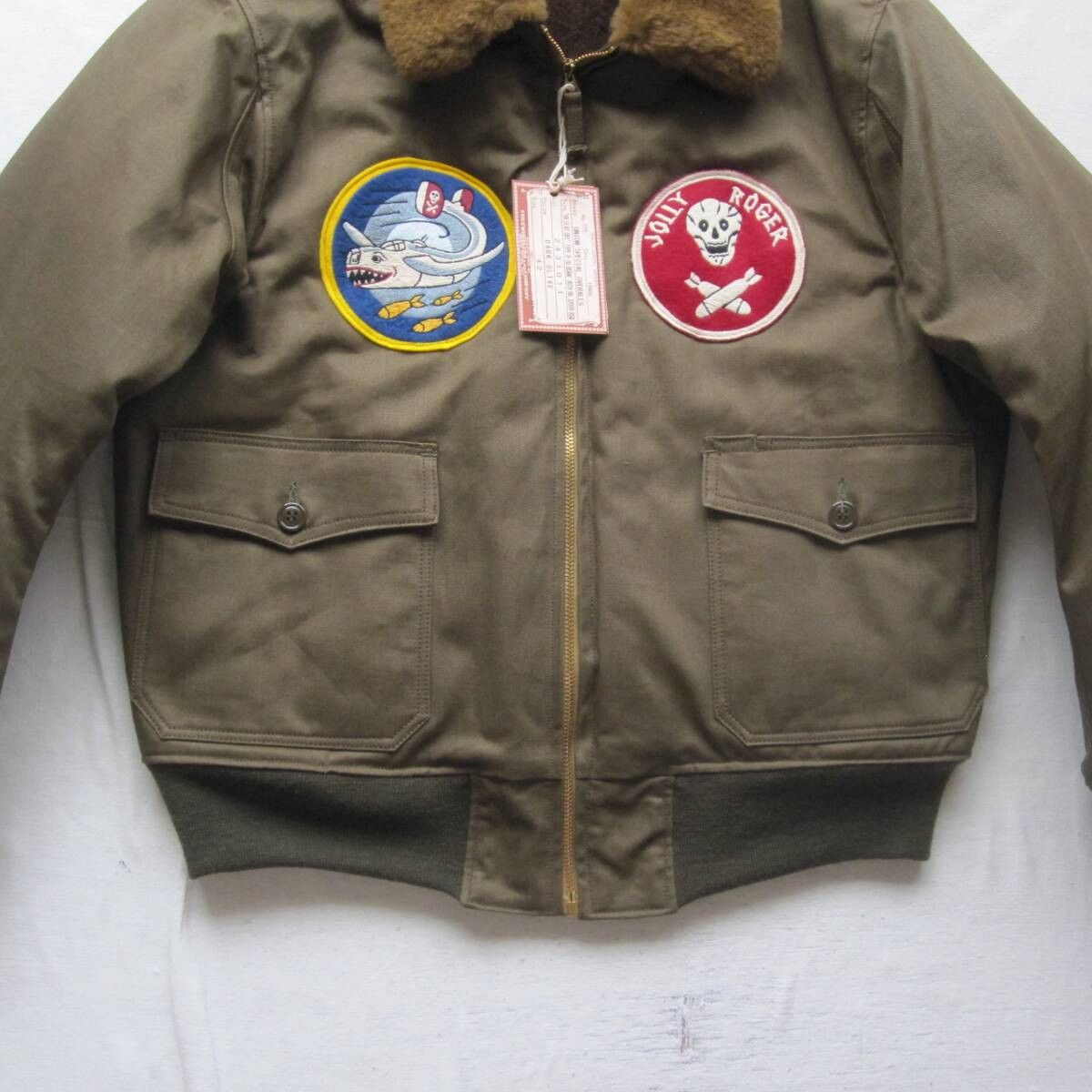 Freewheelers B-10 Flight Jacket “V8 FLAT OUT” size42 Size US XL / EU 56 / 4 - 6 Thumbnail