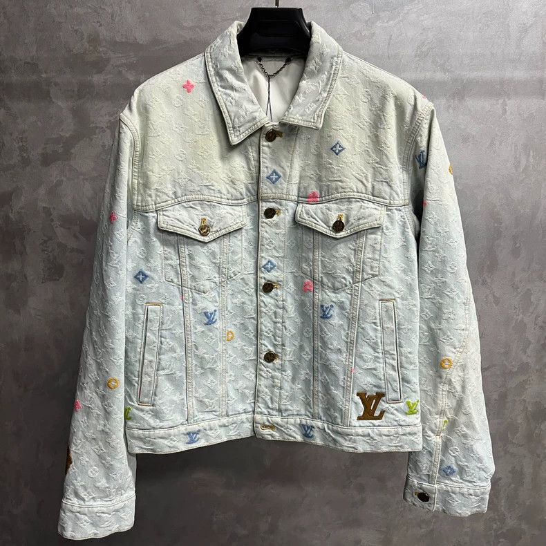 Louis Vuitton Louis Vuitton Blue Logo Embroidered Denim Jacket Size US M / EU 48-50 / 2 - 1 Thumbnail