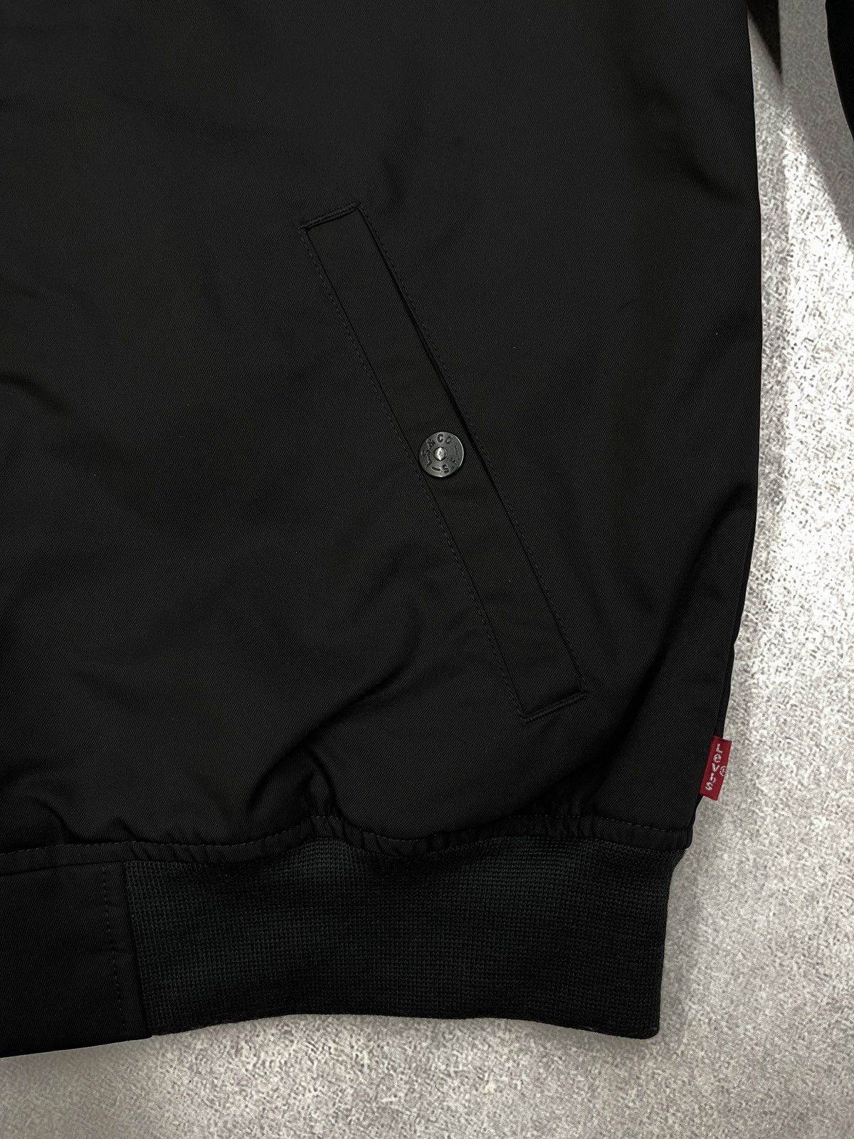 Levi's Mens Levis Black Bomber Jacket Size M Size US M / EU 48-50 / 2 - 6 Thumbnail