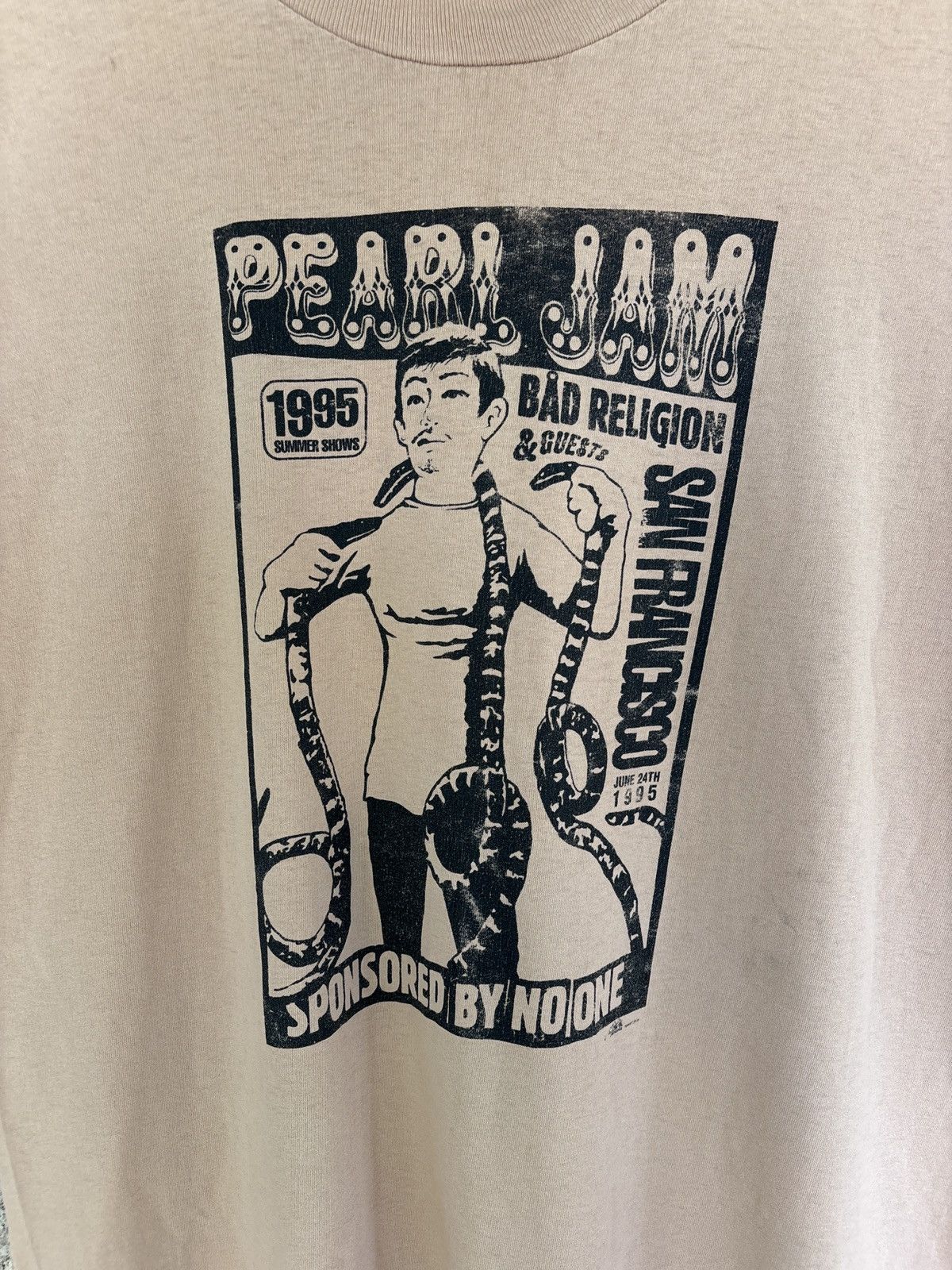 Band Tees Vintage 1995 Pearl Jam “Sponsored By No One” T Shirt Size US XL / EU 56 / 4 - 1 Thumbnail