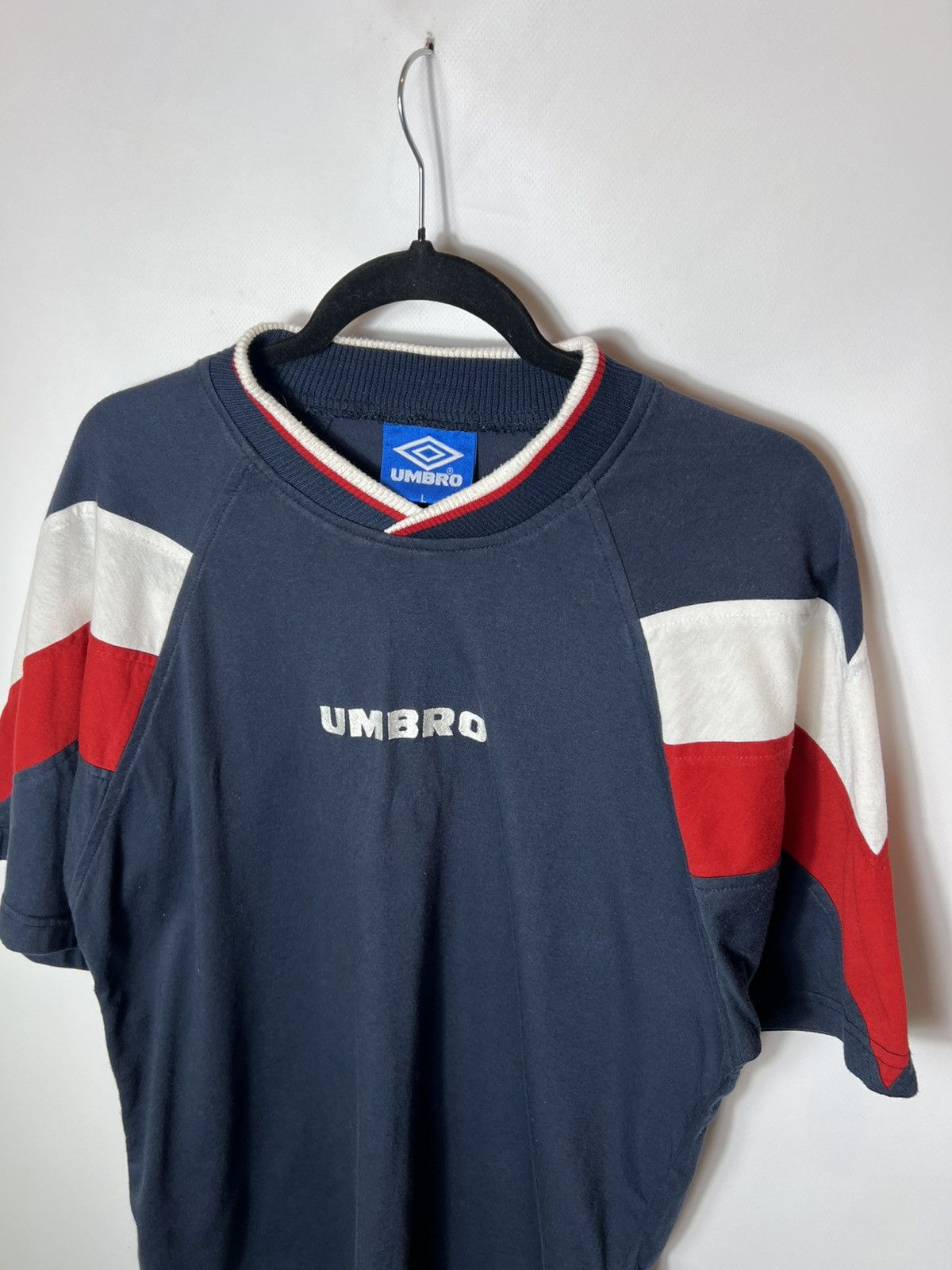 Umbro Vintage 90s Soccer football Umbro sportswear T-shirt Size L Size US L / EU 52-54 / 3 - 4 Thumbnail
