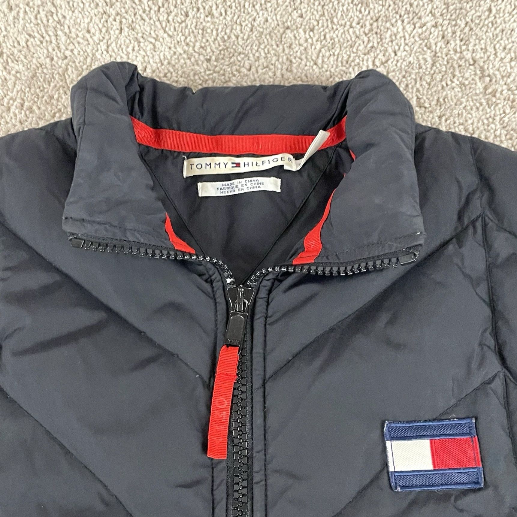 Tommy Hilfiger VINTAGE Tommy Hilfiger Vest Mens XL Down Puffer Black Full Zip 2000 Y2K 90s R1 Size US XL / EU 56 / 4 - 2 Thumbnail