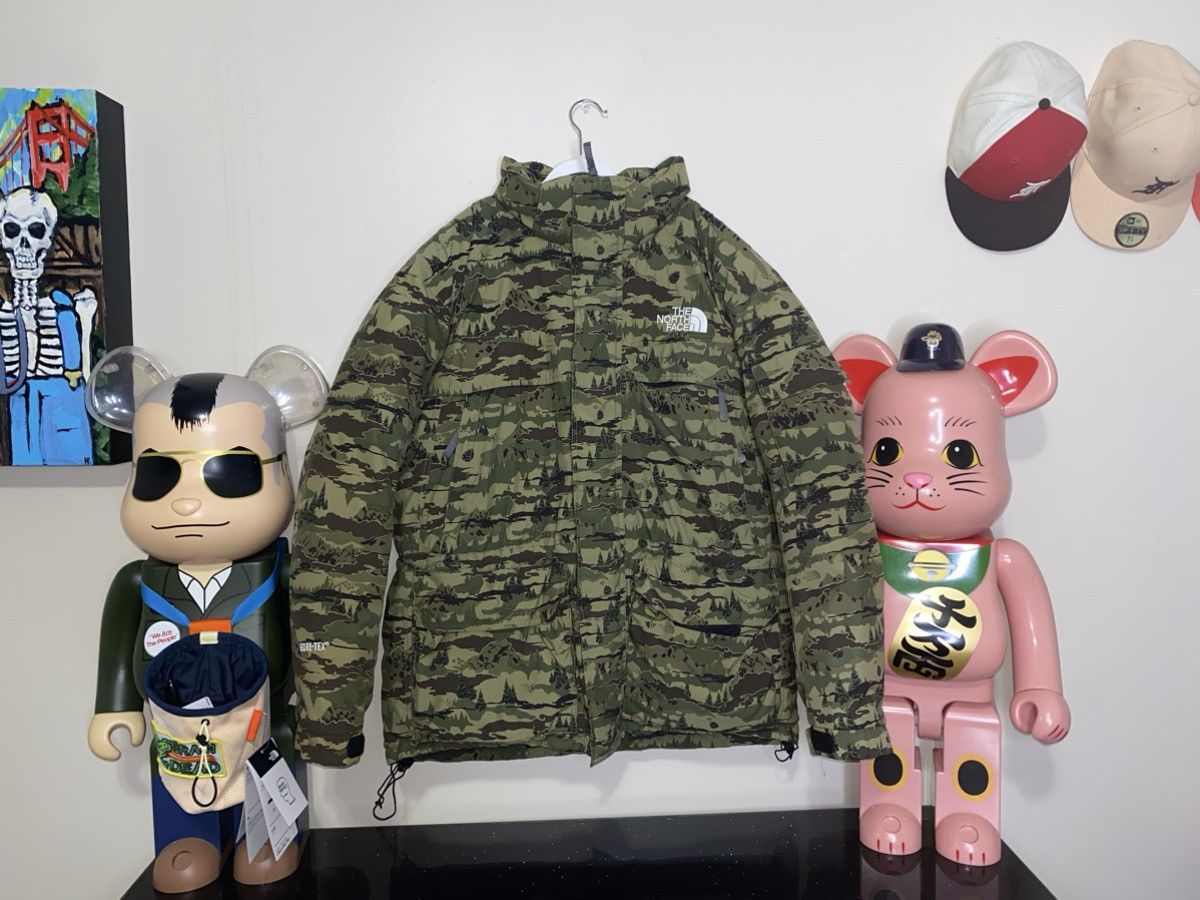Maharishi × Medicom Toy × The North Face The North Face x Maharishi(DPM) x Medicom Toy Goretex Jacket Size US L / EU 52-54 / 3 - 1 Thumbnail