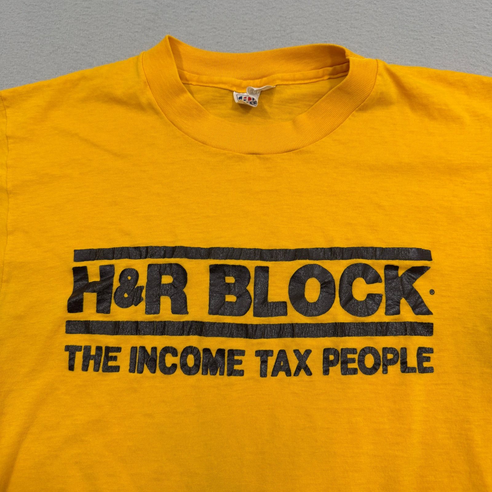 Vintage Vintage The Income Tax People Shirt Large Yellow Paper Thin Size US L / EU 52-54 / 3 - 4 Thumbnail