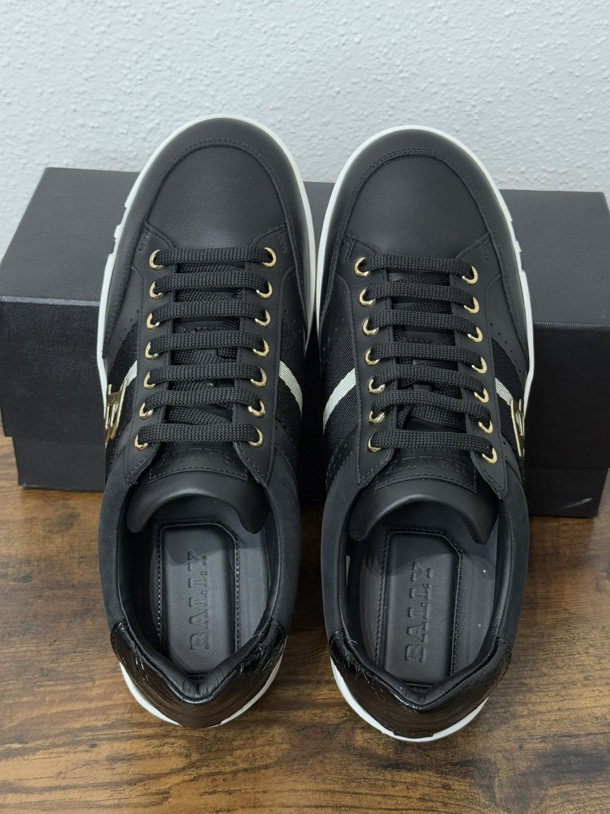 Bally BALLY Wilsy Striped Logo Leather Sneakers size 9 Size US 9 / EU 42 - 7 Thumbnail