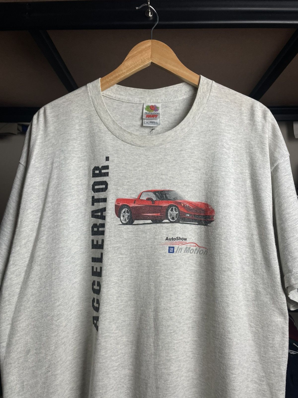 Fruit Of The Loom Vintage GM Auto Show in Motion, ft red Corvette Size US XL / EU 56 / 4 - 2 Thumbnail