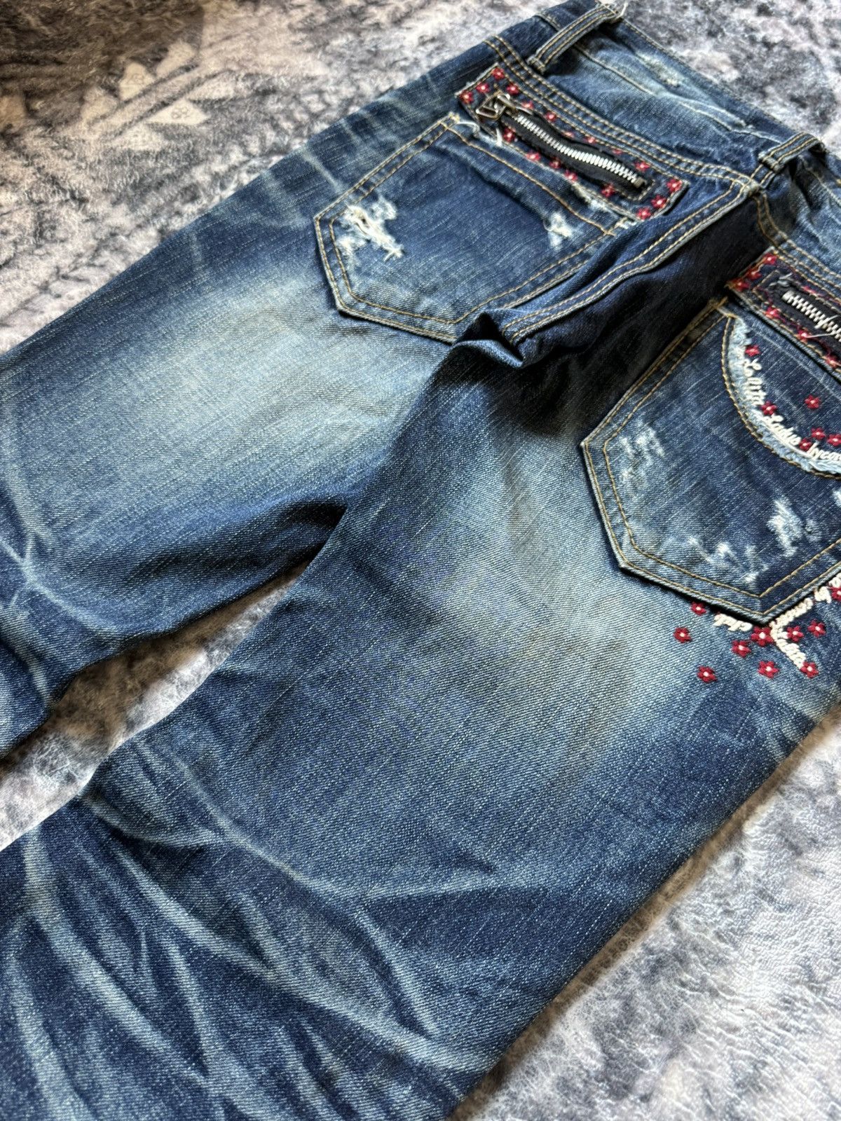 Hysteric Glamour × Japanese Brand Yoshitomo Lolita Japan Heavy Whisker Blossom Flare Jeans Size US 29 - 15 Thumbnail