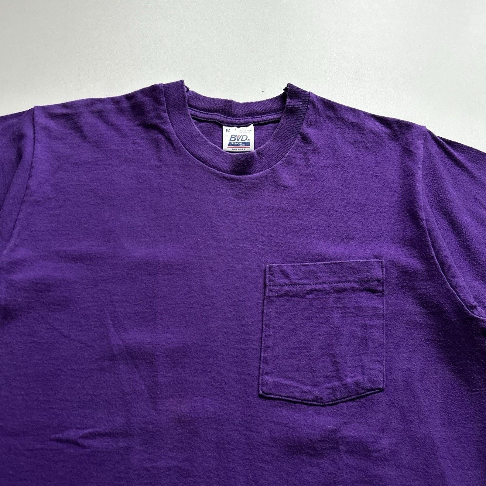 Vintage Vintage 90s Faded Purple Blank Pocket T Shirt Medium Rare Size US M / EU 48-50 / 2 - 2 Thumbnail