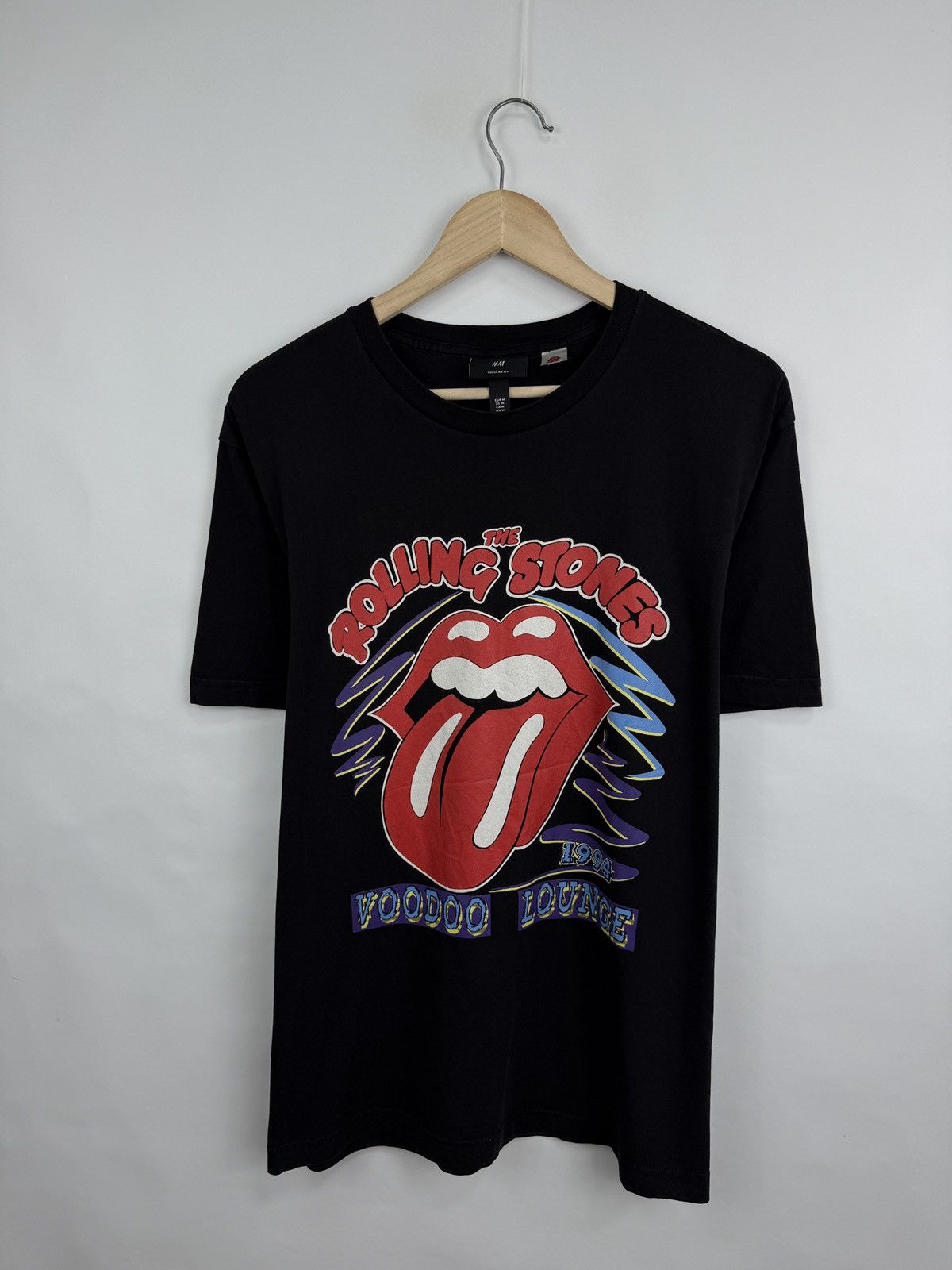 The Rolling Stones 🇬🇧 The Rolling Stones Voodoo Lounge World Tour 94 T-Shirt H&M Size US M / EU 48-50 / 2 - 4 Thumbnail