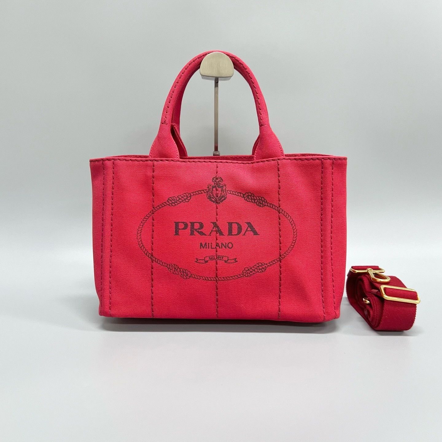 Prada Pre-loved Bag Very good condition Size ONE SIZE - 1 Thumbnail