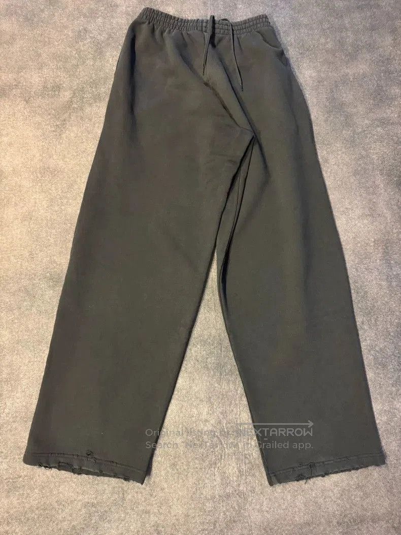 Balenciaga Balenciaga Vintage Letter Print Sweatpants. Size US 28 / EU 44 - 3 Thumbnail