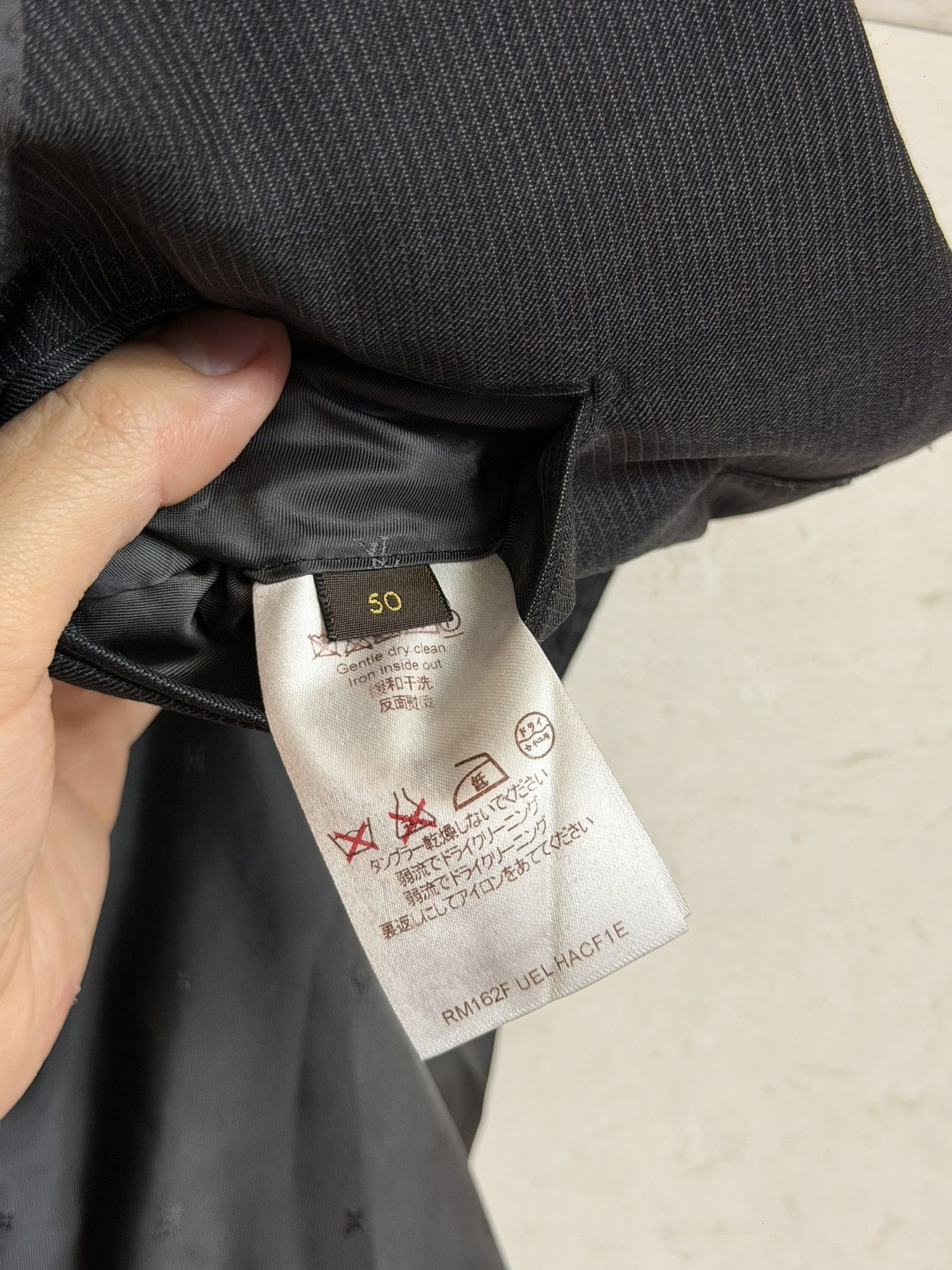 Louis Vuitton LOUIS VUITTON / Tailor Made Charcoal Stripe Suit / 50 Size 40R - 9 Thumbnail