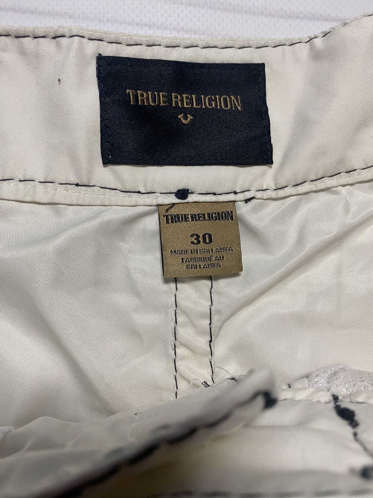 True Religion × Vintage Vintage True Religion cargo Big logo y2k shorts USA Size US 30 / EU 46 - 4 Thumbnail