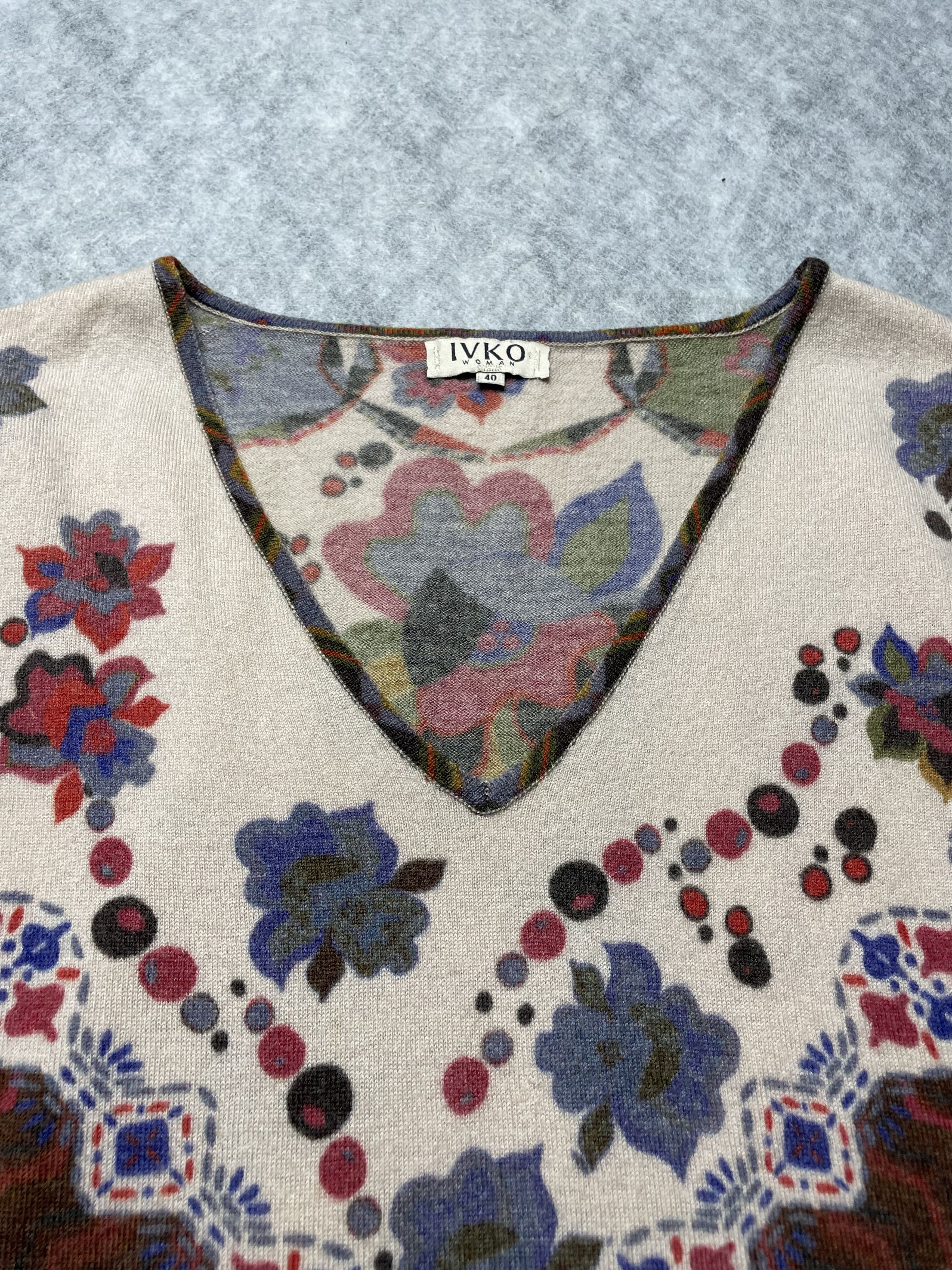 Vintage IVKO V-neck Pullover Geometric Print Wool Sweater EU 40 Size M / US 6-8 / IT 42-44 - 7 Thumbnail