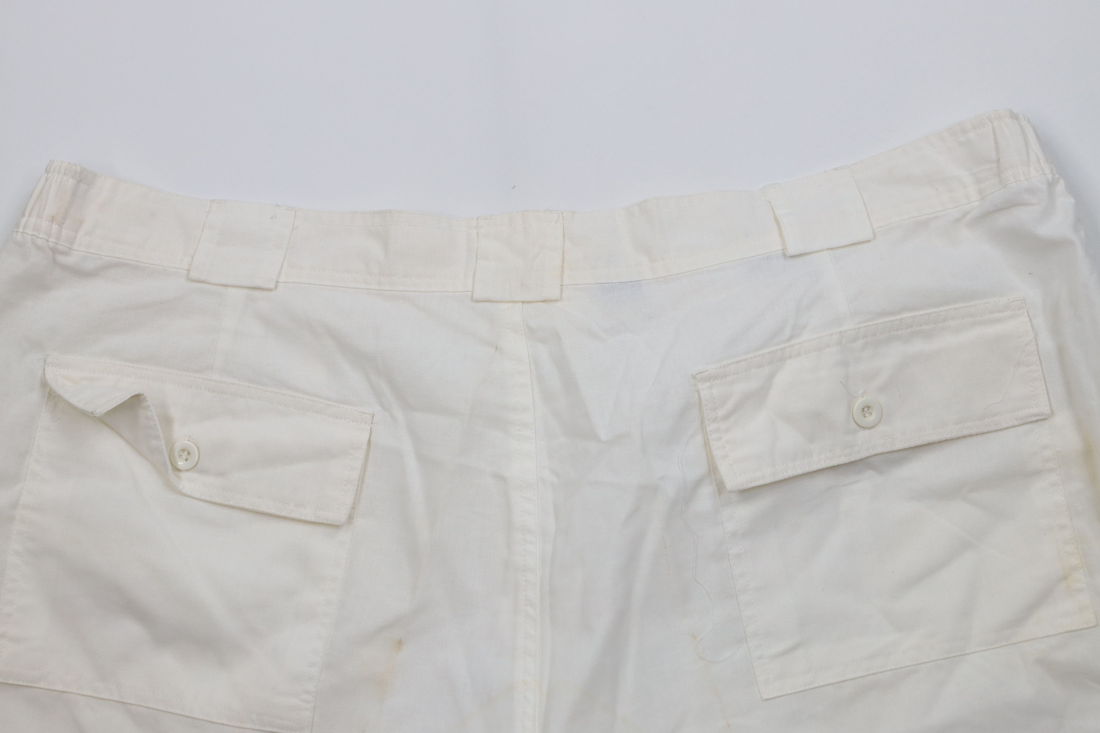 Vintage Deadstock Vintage 70s Streetwear Knee Pleated Shorts White Size US 44 / EU 60 - 12 Thumbnail