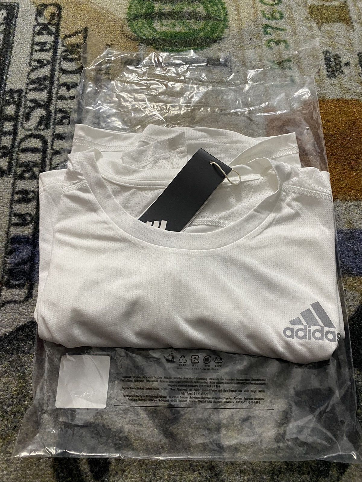 Adidas Adidas Own The Run Tee 3M Reflective Logo / Sleeves Size US L / EU 52-54 / 3 - 3 Thumbnail