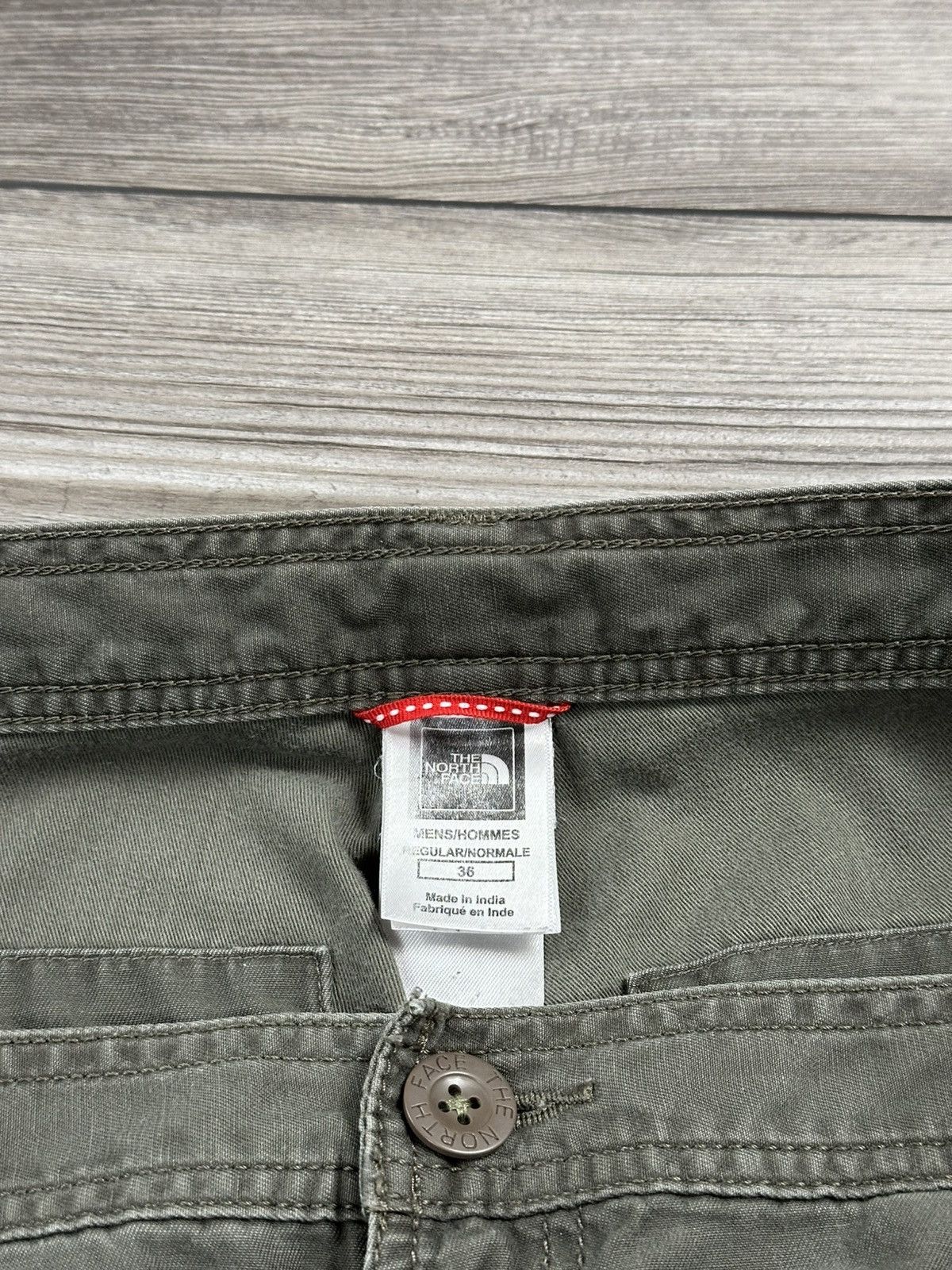 The North Face Y2K The North Face Cargo Shorts Size US 36 / EU 52 - 4 Thumbnail