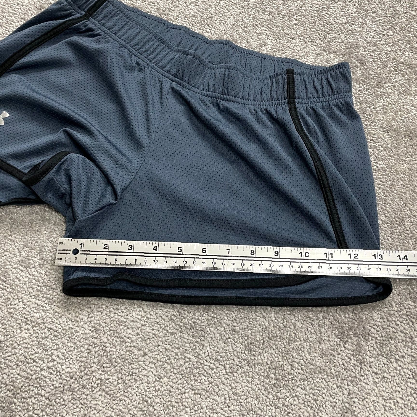 Under Armour Under Armour Women Shorts Active Blue 32x3 M Mbps? Size 32" / US 10 / IT 46 - 6 Thumbnail