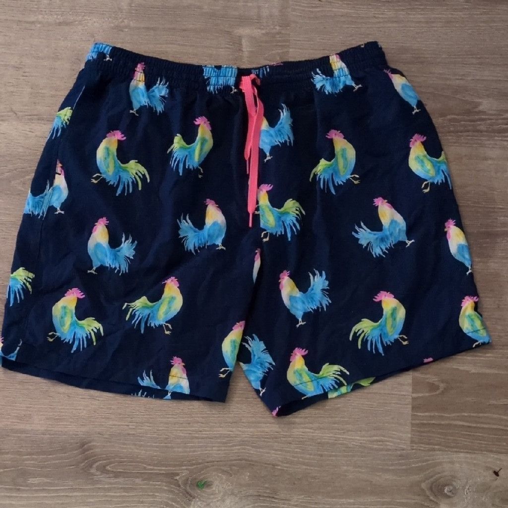 Chubbies Chubbies The Fowl Plays 7in Stretch Swim Trunk Size XXL Size US 33 - 2 Thumbnail