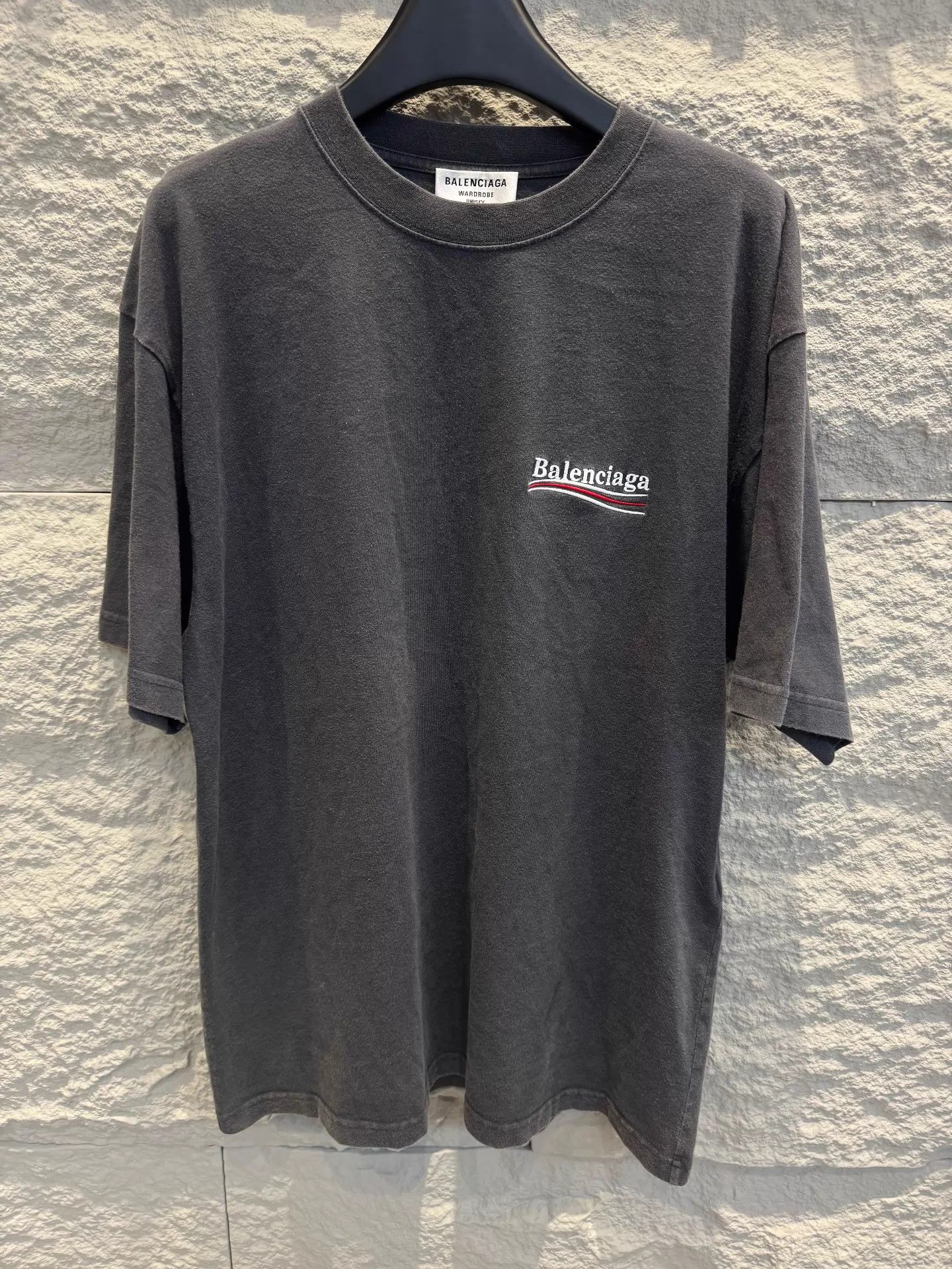 Balenciaga Balenciaga Coke Embroidered Logo Gray XS T-Shirt Size US XS / EU 42 / 0 - 1 Thumbnail