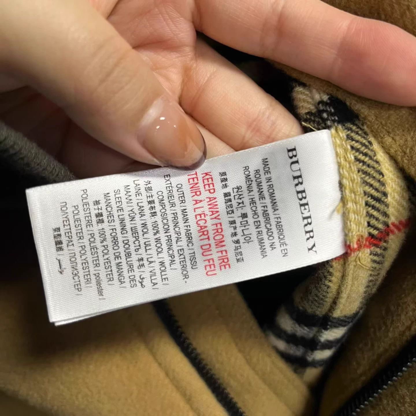 Burberry Burberry Wool Hooded Camel Button Mid-Length Overcoat 14y Size XXS / US 00 / IT 34 - 4 Thumbnail