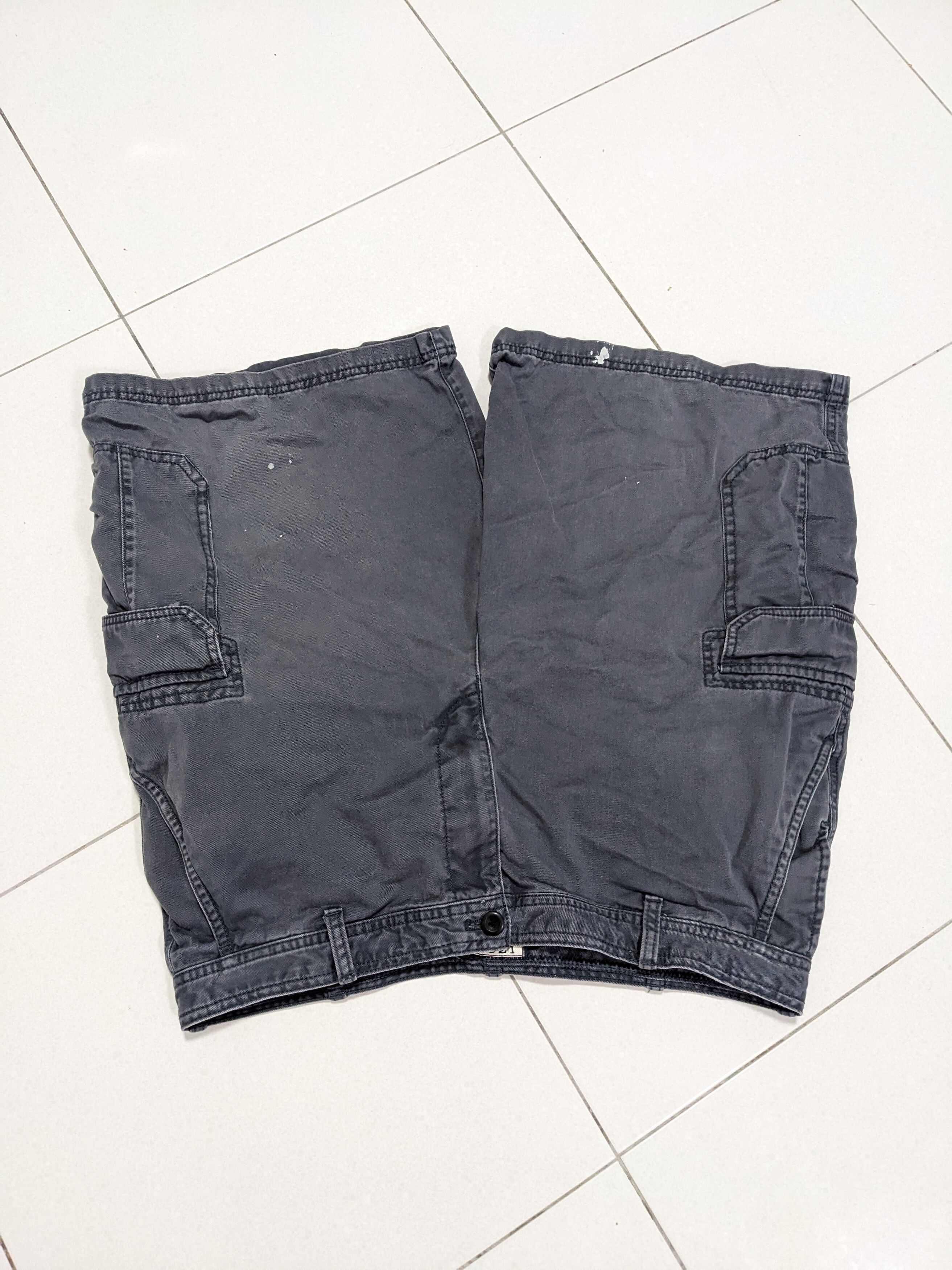 Vintage Vintage IZOD Cargo Shorts Mens 38 Faded Gray Pockets | Grailed
