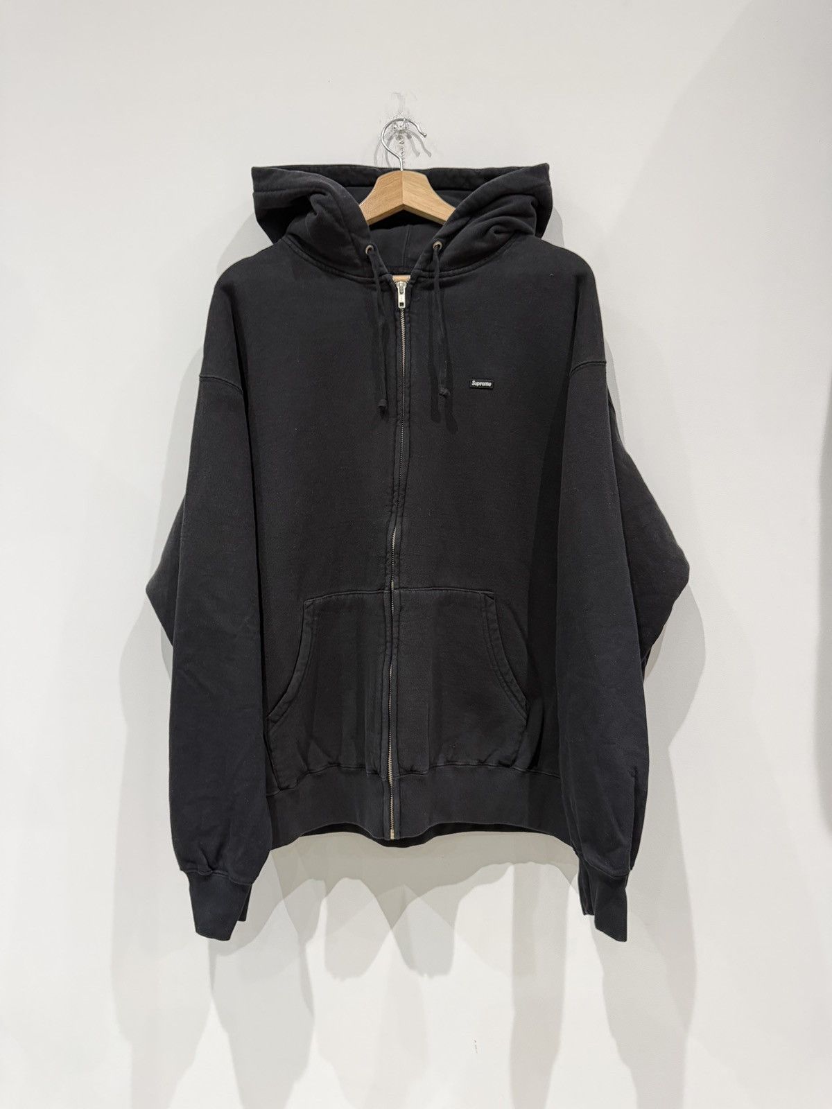 Supreme Supreme Small Box Logo Zip Up Hoodie Black Size: L Size US L / EU 52-54 / 3 - 1 Thumbnail