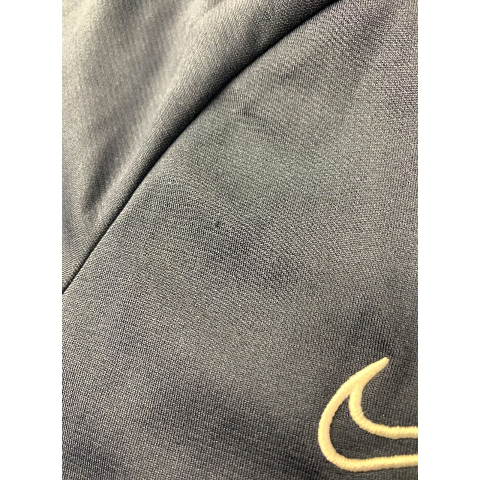 Nike NIKE ACADEMY DRI-FIT SHIRT FOOTBALL JERSEY MEN XL Navy Blue and White Nike Academy Dri-Fit Shirt Size US XL / EU 56 / 4 - 6 Thumbnail