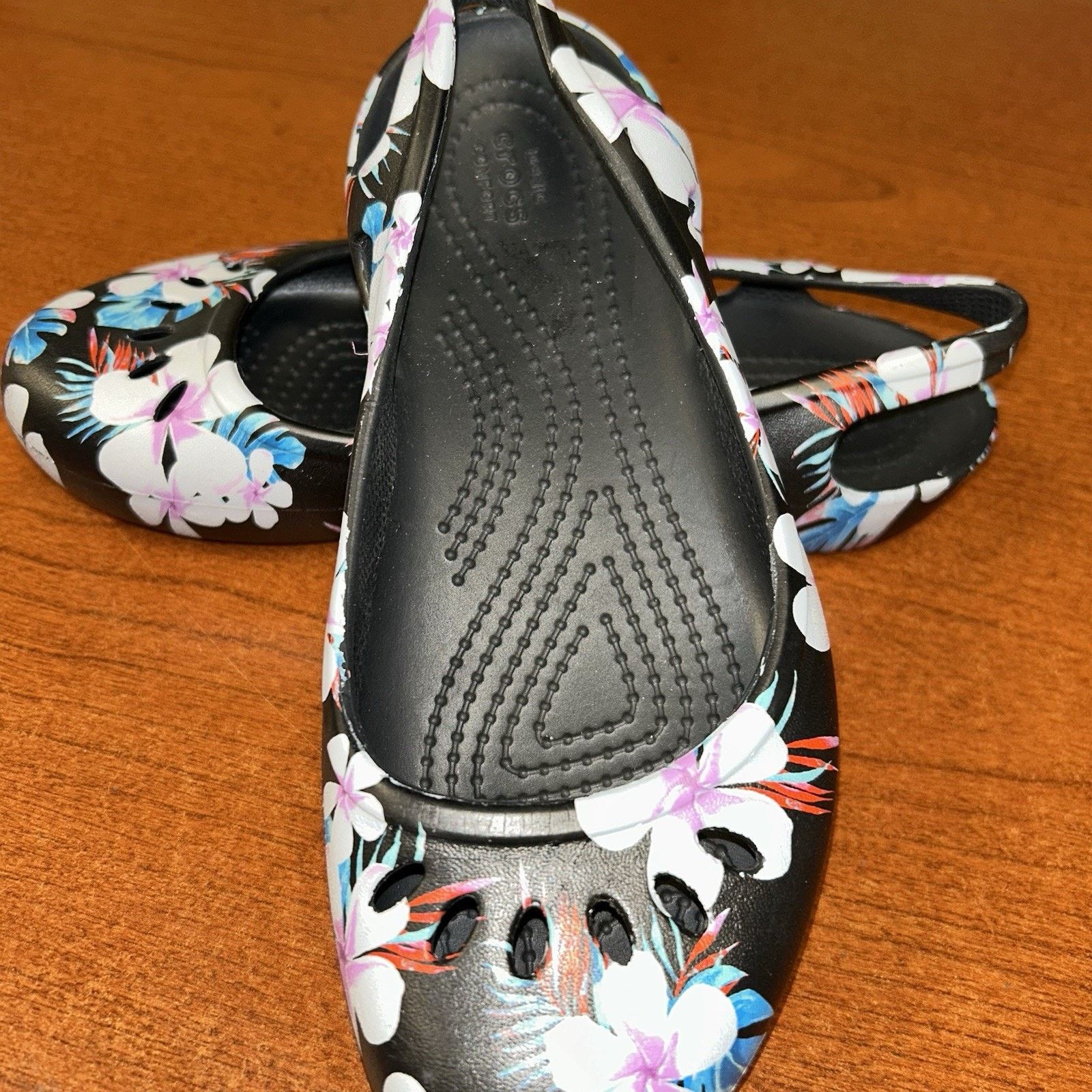 Crocs Crocs Kadee Ballet Flats Sz 5 Women's Slip On Floral Flowers Size US 5 / IT 35 - 2 Thumbnail