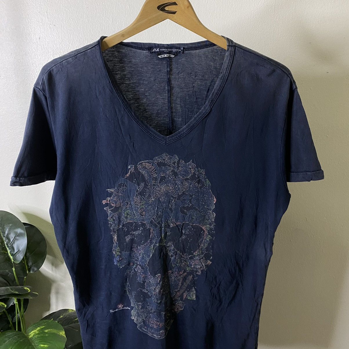 Daniele Alessandrini Daniele Allesandrini Skulls V Neck Tee Made in Italy Size US M / EU 48-50 / 2 - 2 Thumbnail