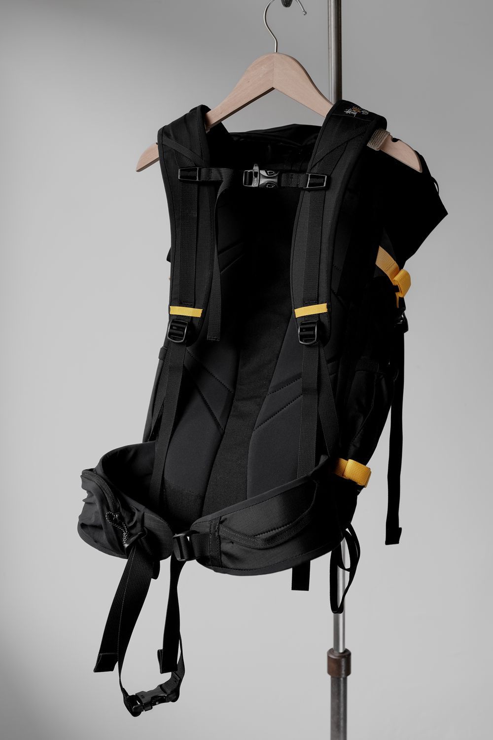 Mountain Hardwear Stussy x Mountain Hardwear Scrambler S backpack in CORDURA Size 28 - 6 Thumbnail